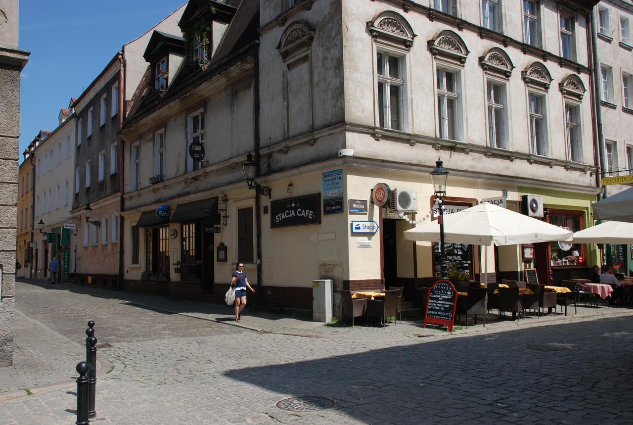 FOLK Hostel Poznań Buitenkant foto