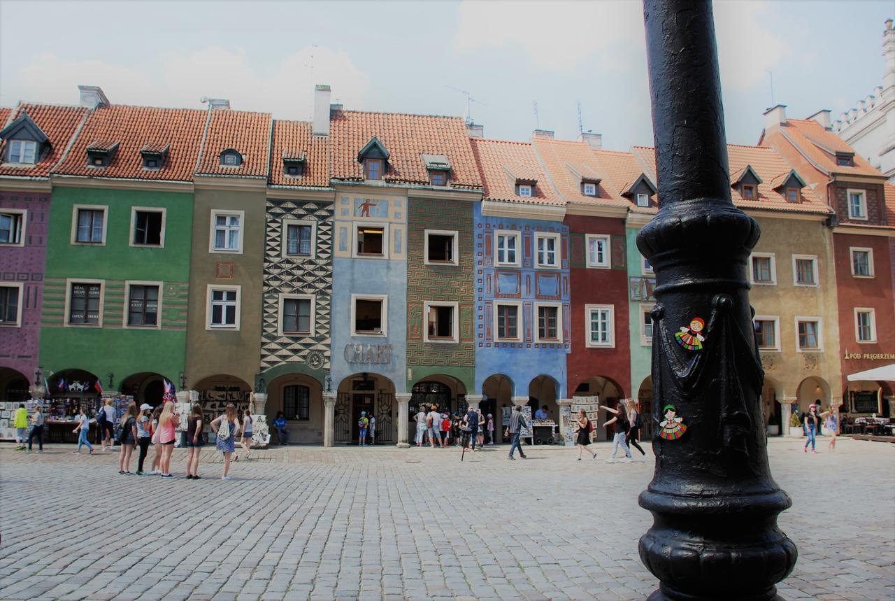 FOLK Hostel Poznań Buitenkant foto